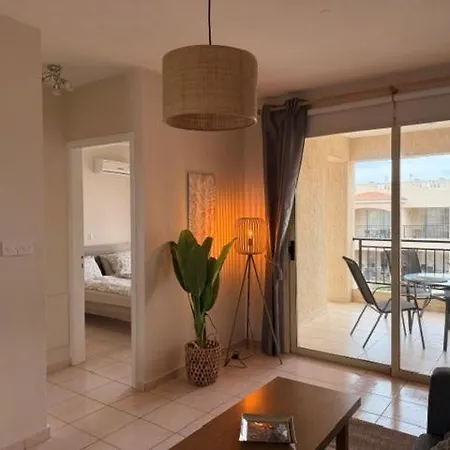 Royal Seacrest Apartman *