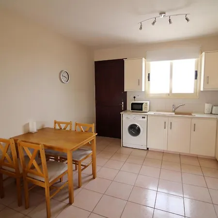 Royal Seacrest Apartament *