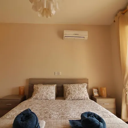 Royal Seacrest Apartman